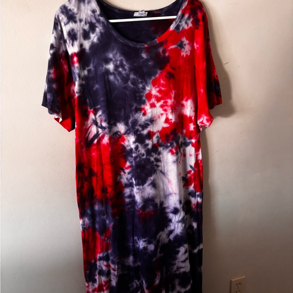 LuLaRoe Red and Blue Tie-Dye T-Shirt Dress